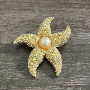 Vintage Aurora Borealis Pearl Starfish Brooch